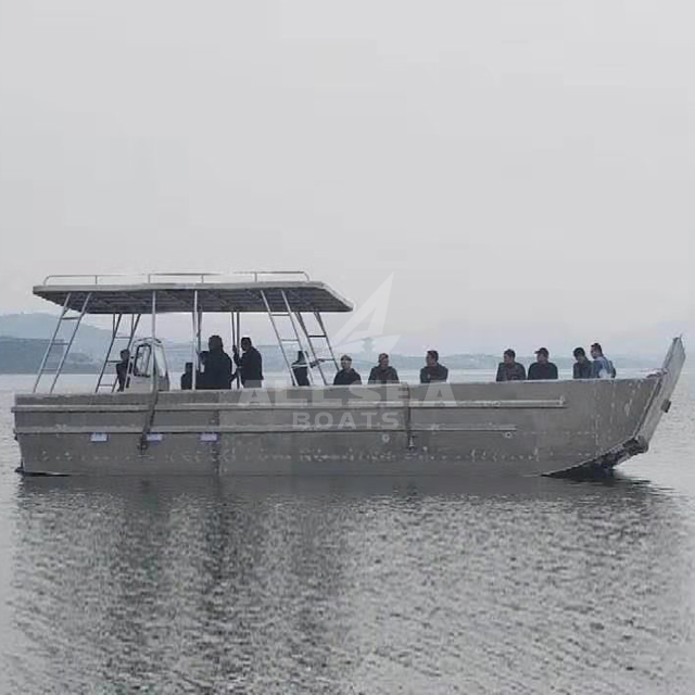 Barco de desembarque 11m