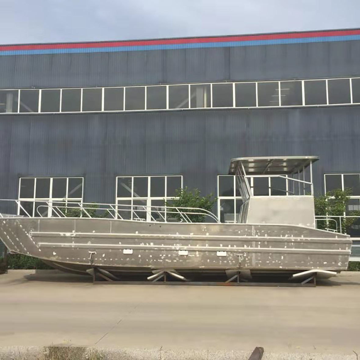Barco de desembarque de 9m (3)