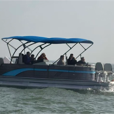 Barco pontão de 25 pés