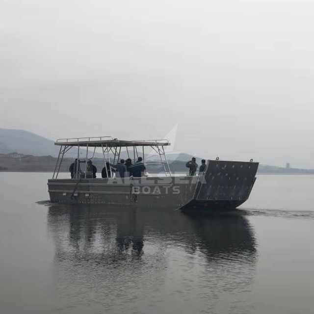 Barco de desembarque 11m
