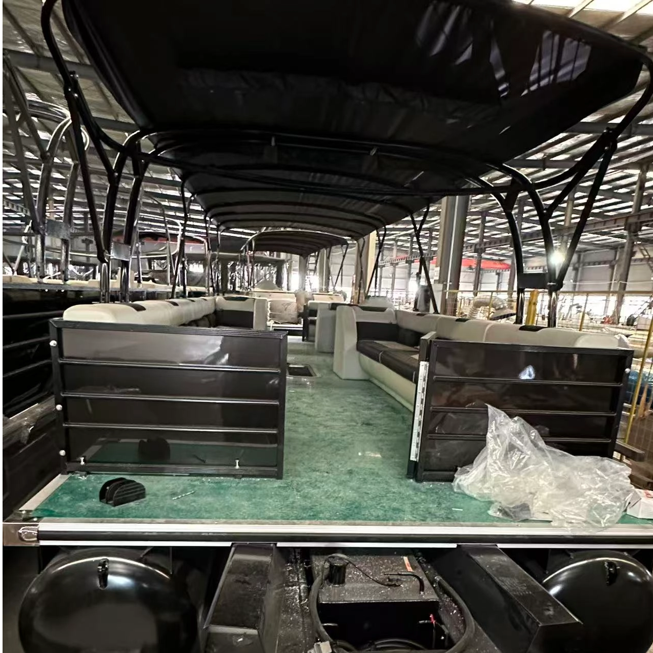 Barco pontão de 30 pés