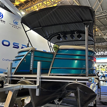 Barco Pontão Tritoon Esportivo de 22 pés