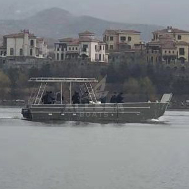 Barco de desembarque 11m