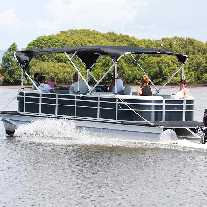 Barco pontão clássico de 22 pés 