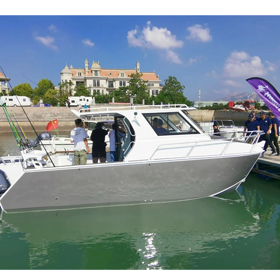 Desempenho de manuseio de ondas: alumínio vs. Barcos de pesca de fibra de vidro